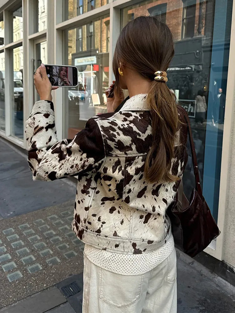 Adelaide | Elegant Läderkappa – Mysiga Pälsdetaljer För Vinterkomfort 4
