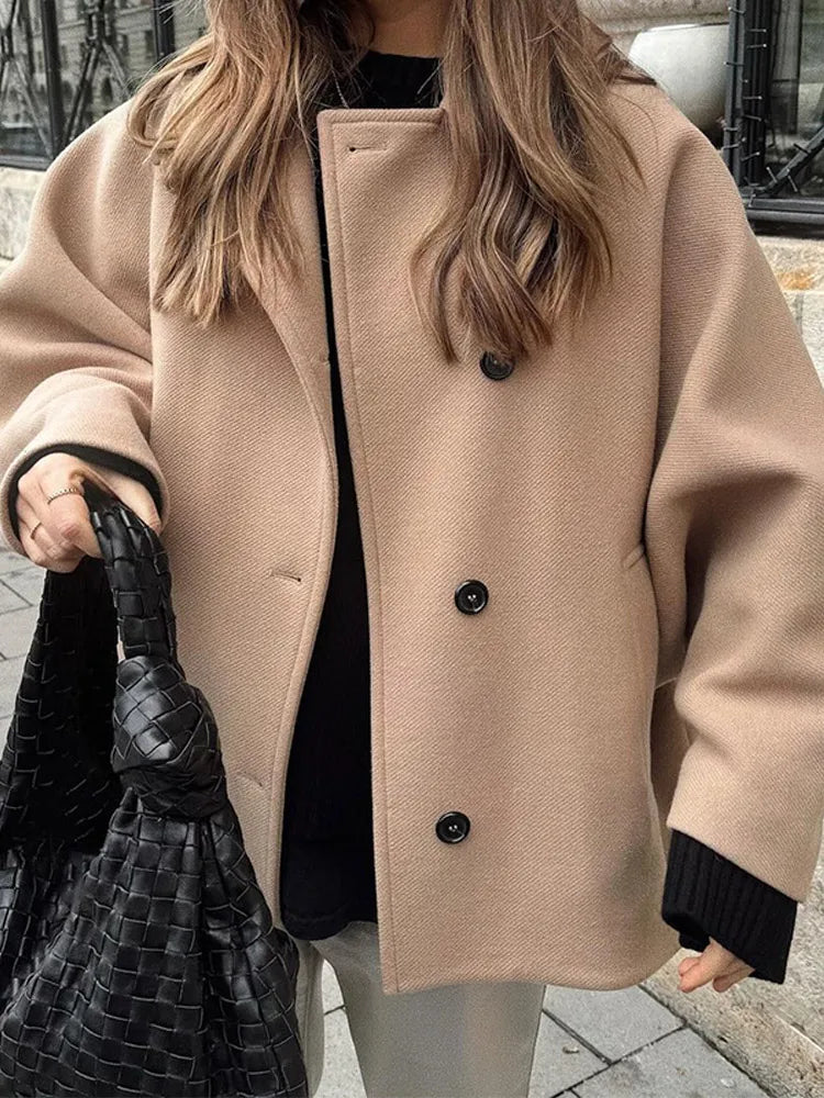 Rosalind | Tidlös Enkelbröstad Damrock – För Elegant Silhuett 5