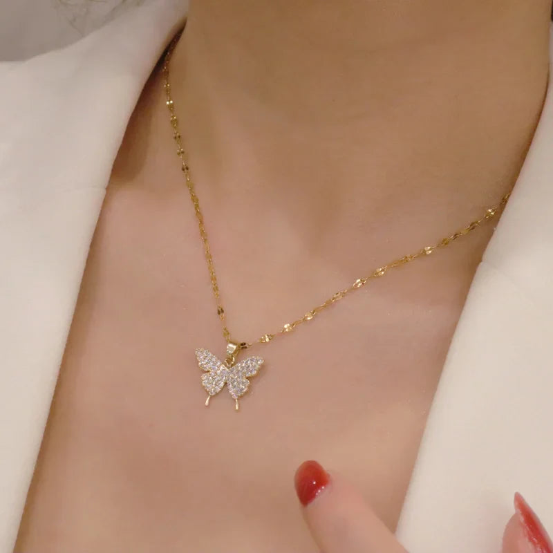 Ursa | Elegant Halsband – Akrylfjärilhänge För En Lekfull Stil 15