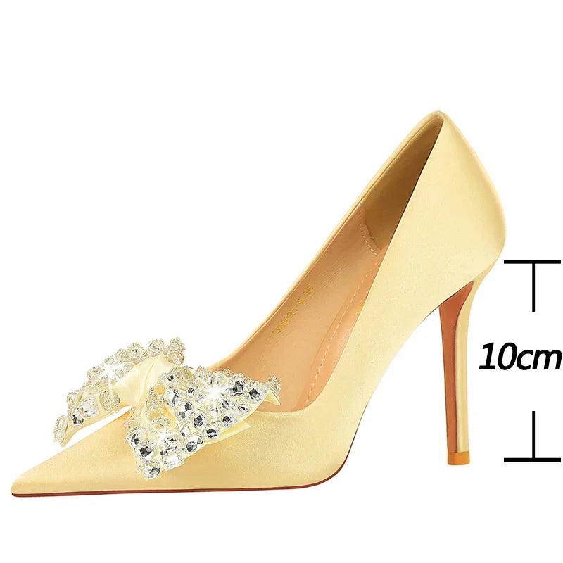 Ginny | Glamorösa Stiletter – Bågknut Och Strass För Eleganta Tillfällen 5