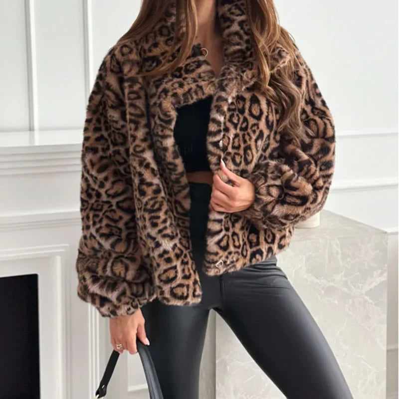 Cynthia | Trendig Leopardjacka För Stil Och Komfort 3