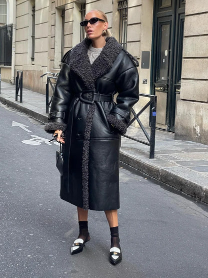 Camilla | Elegant Vinterrock Herr – Läder För Stil Och Värme 4