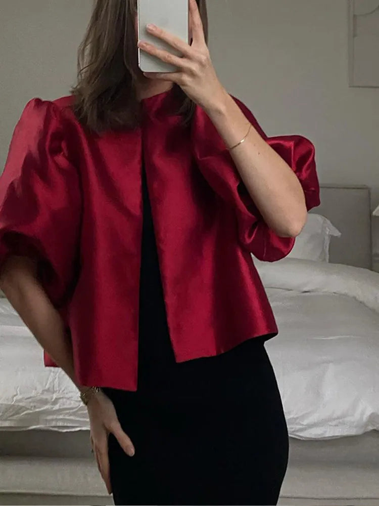 Hermina | Chic Vit Puffärmad Blus – Satin För Eleganta Tillfällen 4