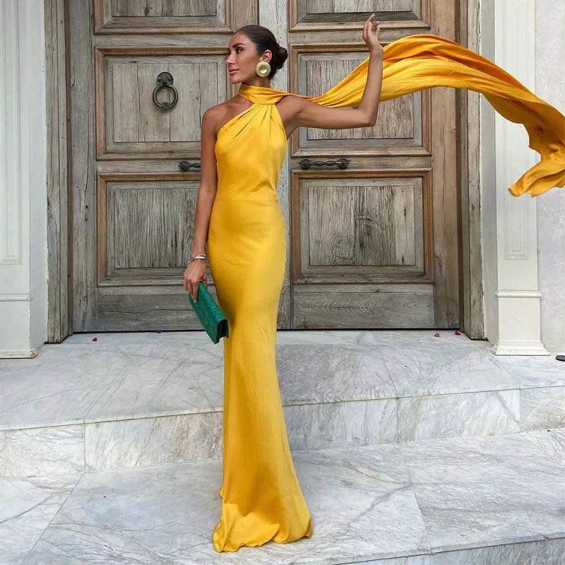 Querida | Elegant Damklänning – Satin För Tidlös Stil och Festliga Tillfällen 8