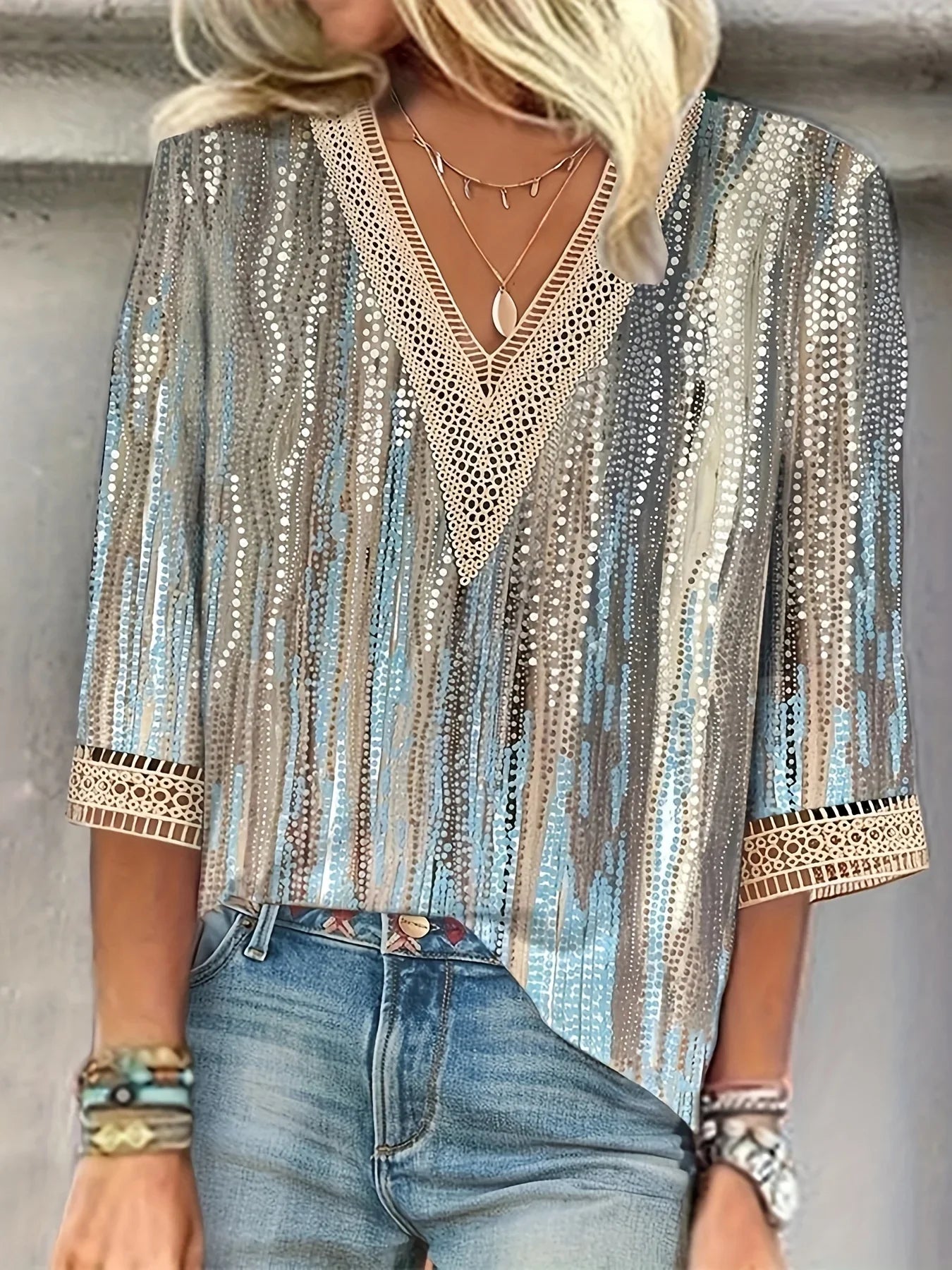 Ans | Elegant Vit V-Neck Blus – Tidlös Stil och Komfort 4
