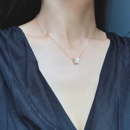 Ursa | Elegant Halsband – Akrylfjärilhänge För En Lekfull Stil 1