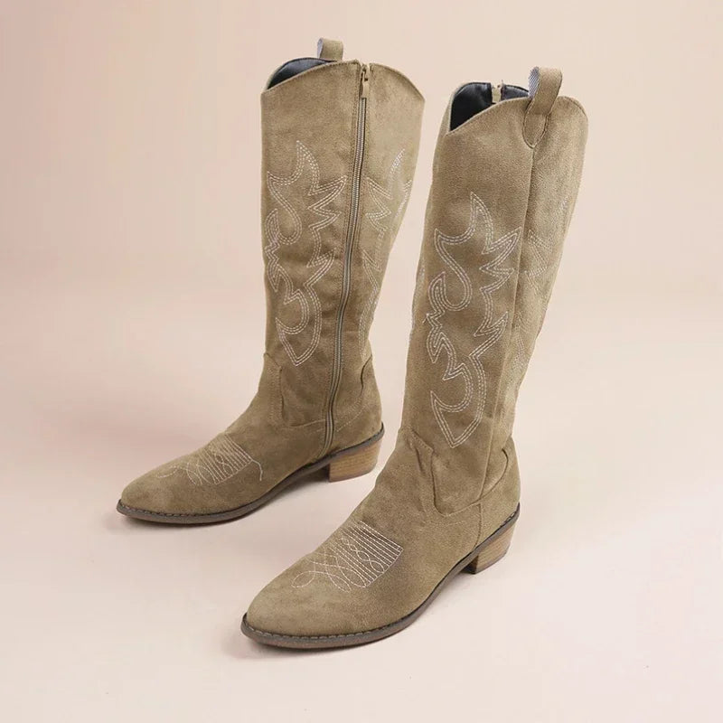 Tabitha | Eleganta Broderade Cowboy Stövlar Dam – För Varje Tillfälle 5