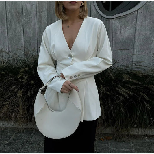 Joanna | Elegant Kostym Dam – Guldknapp Och Veckade Detaljer 1