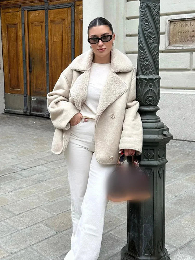 Odette | Elegant Läderrock – Fleece För Stil Och Värme 5