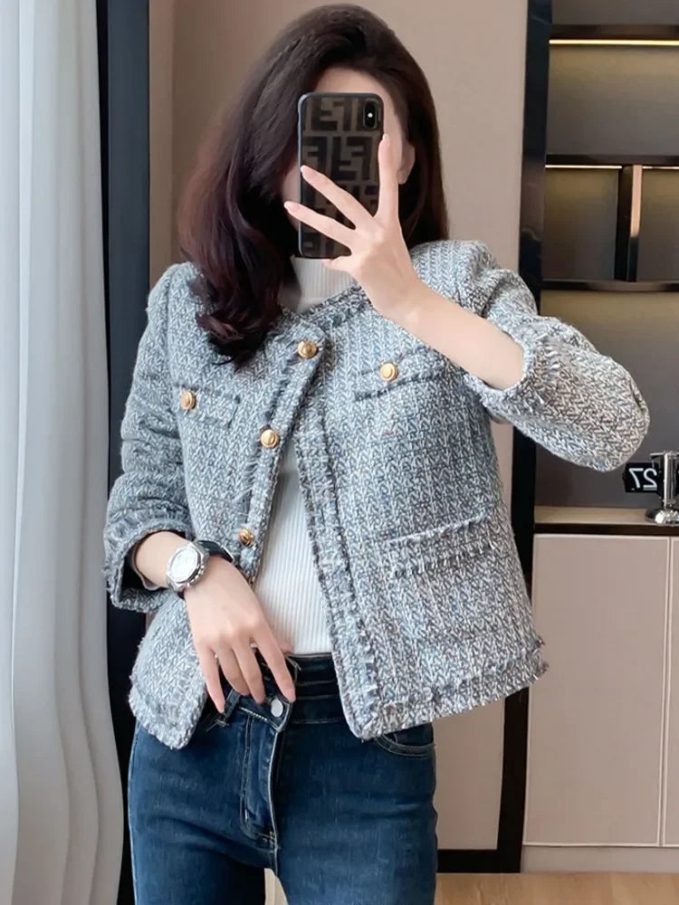 Parisa | Lyxig Vintagejacka – Eleganta Tofsar För En Tidlös Stil 2