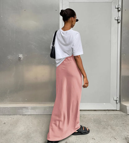 Sekai | Elegant Trumpetkjol – Satin med Vit och Svart Kontrast 9