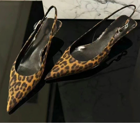 Magnoly | Dam Spetsiga Leopardtryckskor – Stil Och Komfort 1