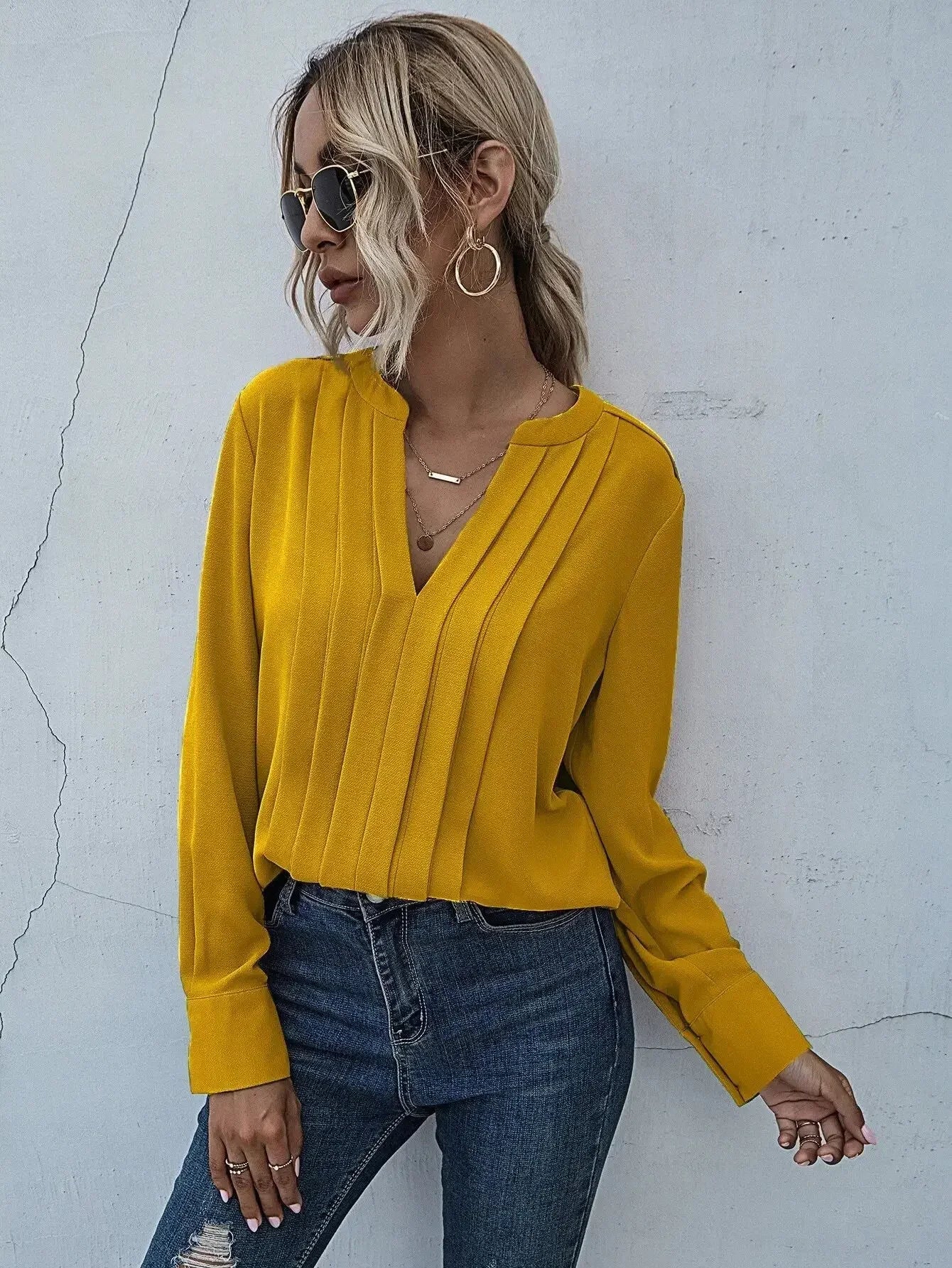 Lieve | Graciös Vit Blus – Veckade Detaljer För Tidlös Elegans 5