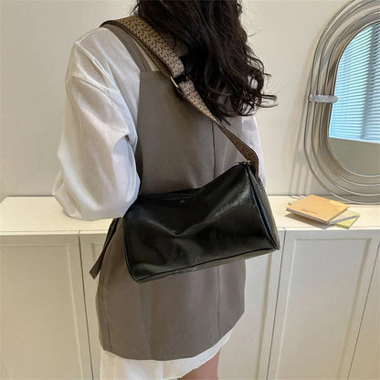 Sanne | Vintage Crossbody Väska – PU-Läder Med Tidlös Elegans och Justerbar Rem 2