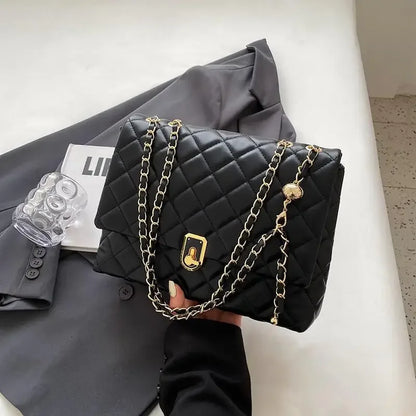 Ornella | Elegant Quiltad Axelväska Dam Med Kedjedetaljer 7