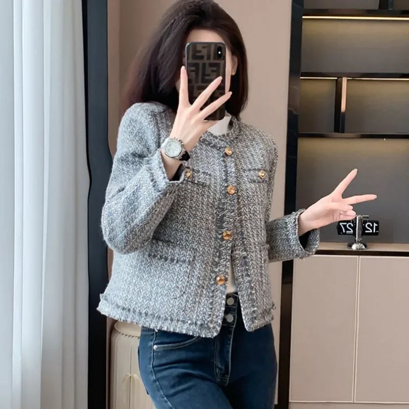 Parisa | Lyxig Vintagejacka – Eleganta Tofsar För En Tidlös Stil 3