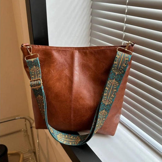 Lotte | Dam Retro Axelväska – Tidlös Elegans och Rymlig Funktionalitet 1