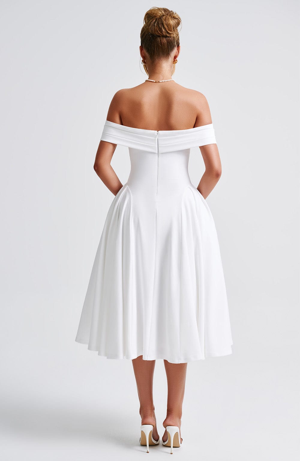 Olivia | Elegant Off-Shoulder Veckad Midiklänning Dam – För Nyårsfirande 4