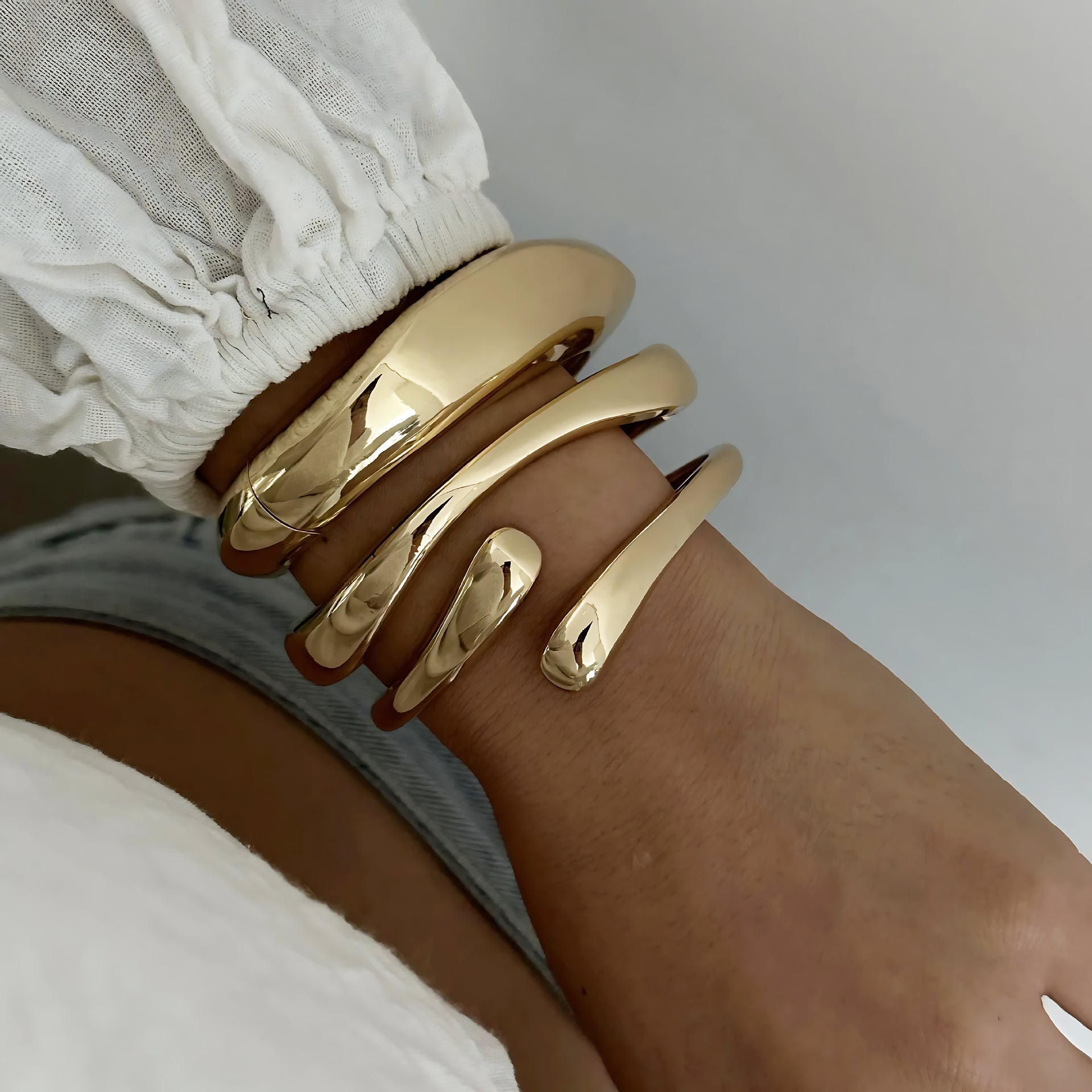 Lourdess | Elegant Armband – Vågmönster För Tidlös Stil 6